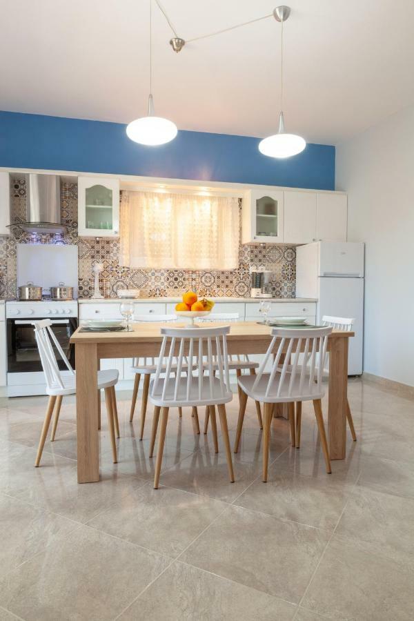 John Apartments Drepano  ภายนอก รูปภาพ
