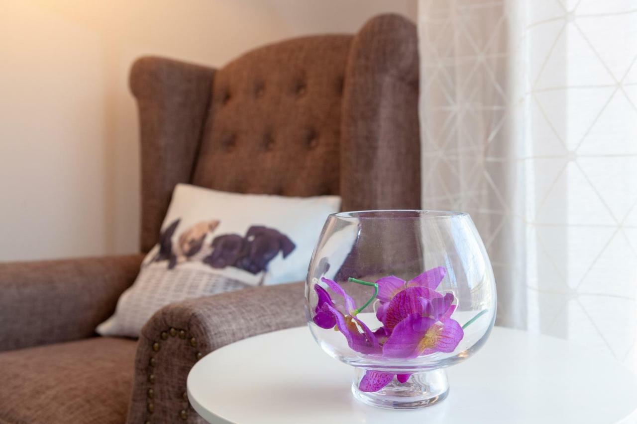 John Apartments Drepano  ภายนอก รูปภาพ